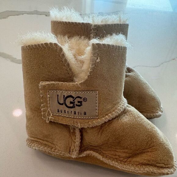 UGG Baby booties. - Picture 2 of 5